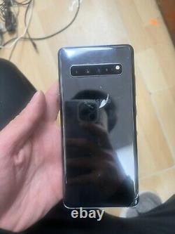 Samsung S10 5G Crown Silver Black LCD Screen All Phone But Screen Fully Working